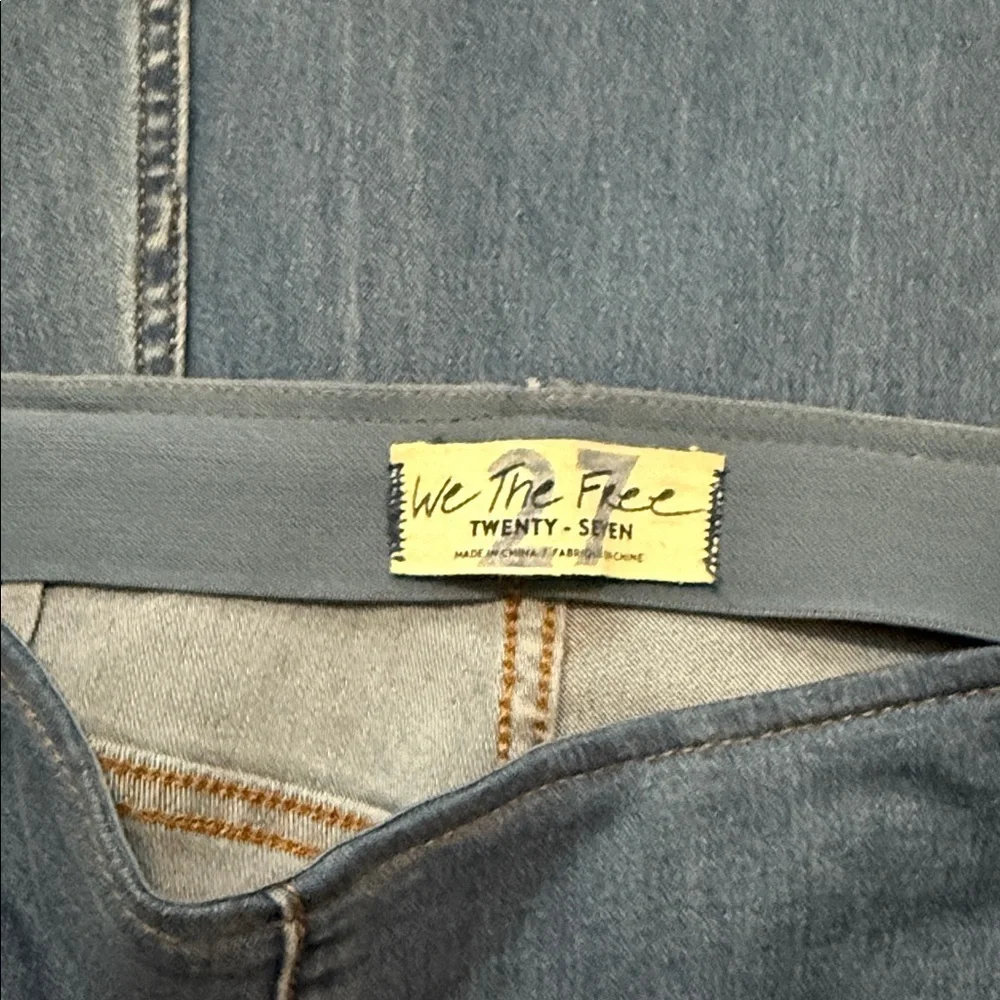We The Free - Penny Pull-On Flare Jeans - Size 27 - Good Used Condition!! - Picture 8 of 8